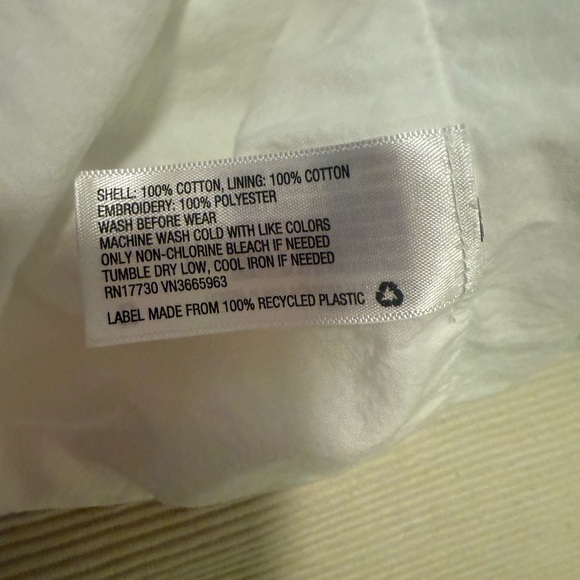 Cat & Jack White Eyelet Flutter Sleeve Dress Girls XS (4/5) - Picture 5 of 7